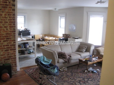 Brighton Apartment for rent 3 Bedrooms 1 Bath Boston - $3,150