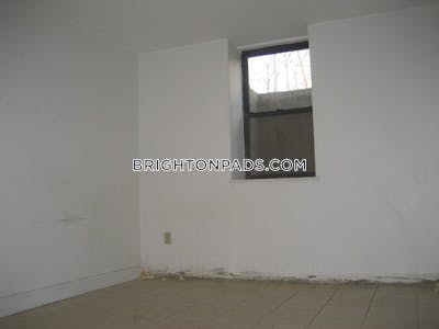 Brighton 3 Bed 2 Bath BOSTON Boston - $3,100