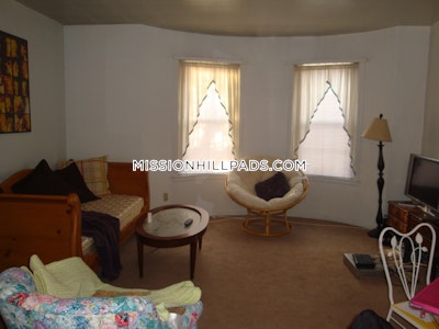 Mission Hill 2 Beds 1 Bath Boston - $3,300