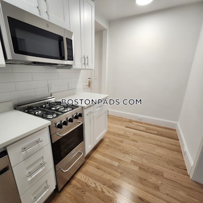 Northeastern/symphony 2 Beds Back Bay Boston - $4,750