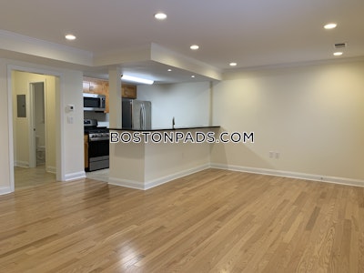 West Roxbury 2 Beds 2.5 Bath Boston - $4,000 No Fee