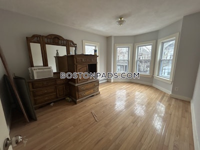 Somerville 3 Bed 1 Bath SOMERVILLE  East Somerville - $3,300 No Fee