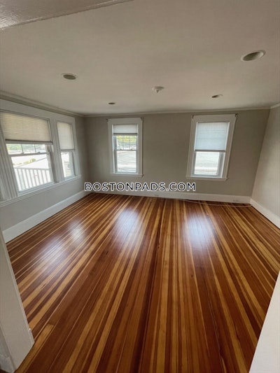 Brookline 3 Bed 1 Bath BROOKLINE  Chestnut Hill - $3,000