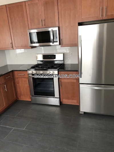 Waltham 3 Bed 1 Bath WALTHAM $3,200 - $3,800