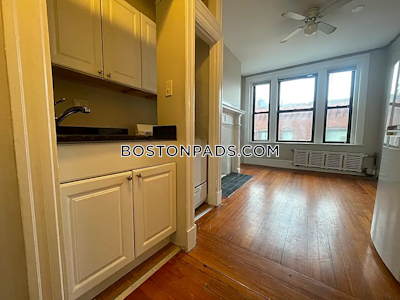 Cambridge 1 Bed 1 Bath  Harvard Square - $2,600 50% Fee