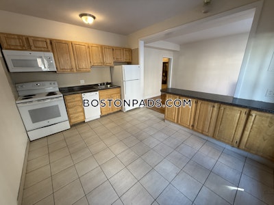 Allston 3 Beds 1.5 Baths Boston - $3,350 No Fee