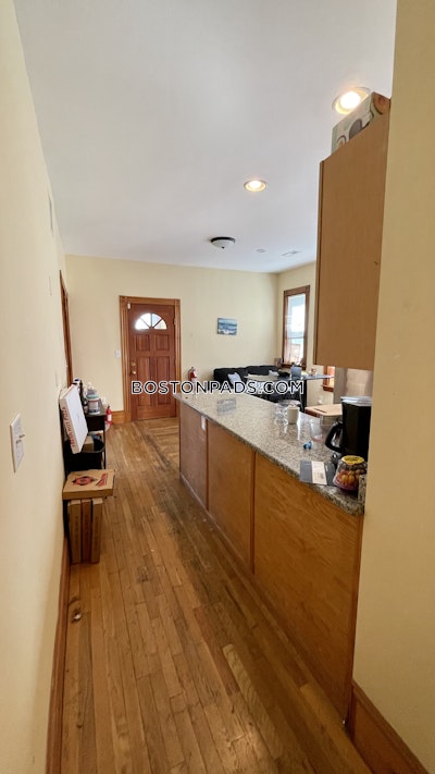 Mission Hill 5 Beds 2 Baths Boston - $7,870