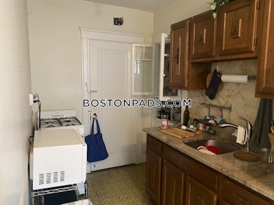 Medford 1 Bed 1 Bath  Medford Square - $1,825