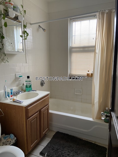 Somerville 1 Bed 1 Bath SOMERVILLE  Spring Hill - $2,200