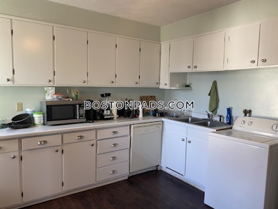 Medford 4 Bed 1 Bath MEDFORD  Tufts - $4,350