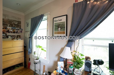 Jamaica Plain 6 Beds 2.5 Baths Boston - $6,395