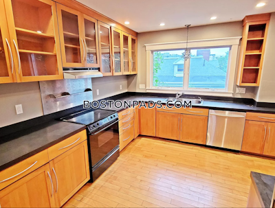 Brookline 3 Beds 1 Bath  Washington Square - $5,000