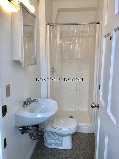 Brookline FURNISHED STUDIO BROOKLINE- BOSTON UNIVERSITY $1,995  Boston University - $1,995 No Fee