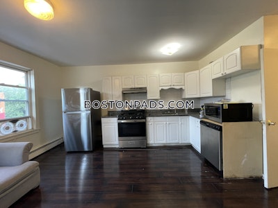 Mission Hill Open & Modern 3 Bed 1 Bath on Tremont St in Mission Hill Boston - $4,700