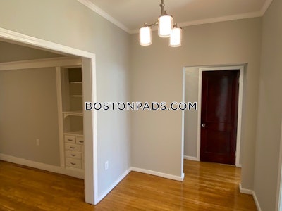 Allston Spacious 3 Bed 1 bath available 9/1 on Farrington Ave in Allston! Boston - $4,350