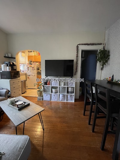 Brookline 2 Bed 1 Bath BROOKLINE- WASHINGTON SQUARE $2,700  Washington Square - $2,700