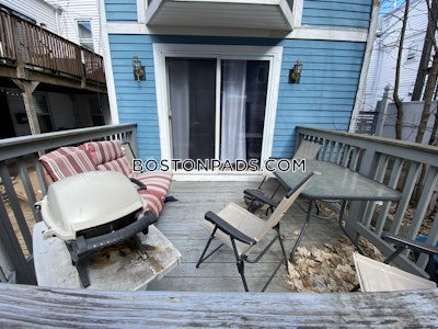 South Boston 5 Bed, 3.5 Bath Unit Boston - $5,100