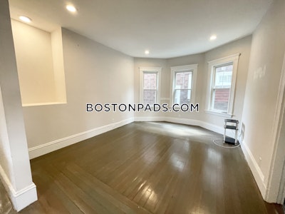 Dorchester 4 Beds 2 Baths Boston - $4,300