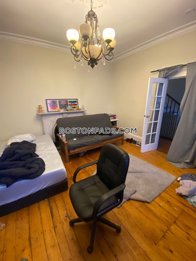 Mission Hill 8 Beds 2.5 Baths Boston - $13,600