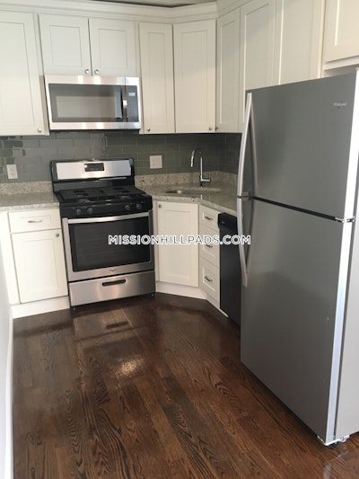 Roxbury Apartment for rent 4 Bedrooms 1 Bath Boston - $3,970