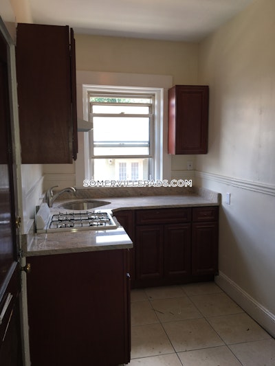 Somerville 1 Bed 1 Bath SOMERVILLE  Spring Hill - $2,250