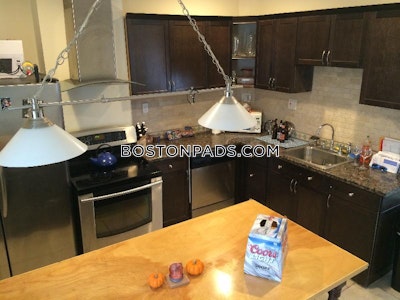 South Boston 3 Beds 1 Bath Boston - $4,800