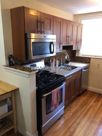 Somerville Apartment for rent 1 Bedroom 1 Bath  Davis Square - $2,900