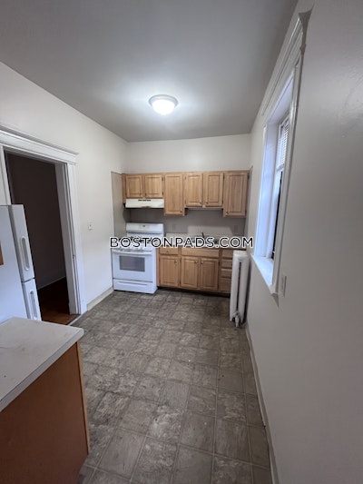 Brookline Apartment for rent 3 Bedrooms 1 Bath  Boston University - $4,750 No Fee