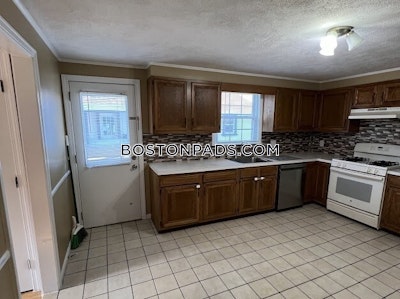 Revere Apartment for rent 3 Bedrooms 1.5 Baths - $3,400