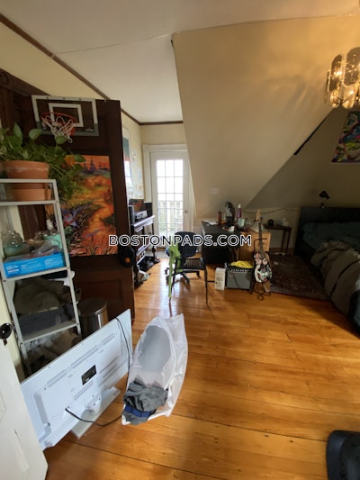 Mission Hill 4 Beds 3 Baths Boston - $6,800